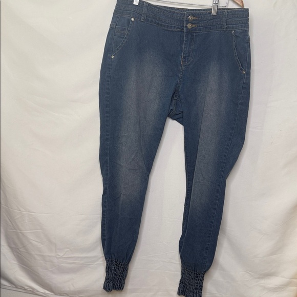 Apple Bottoms Pants - Vintage Apple Bottoms jeans accent pockets cinched ankle jogger jeans sz 16
